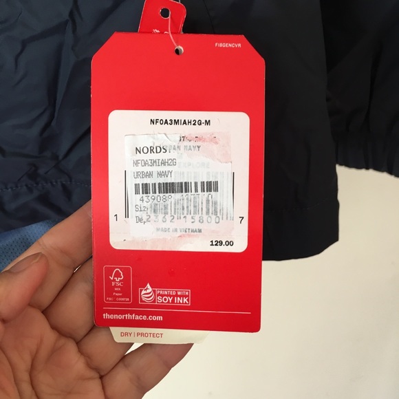 The North Face Rain Wind Shell Jacket NWT - Picture 2 of 11